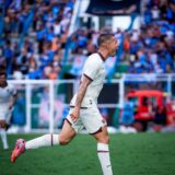 Bolívar impone jerarquía en Santa Cruz, liquida la serie (8-2 global) y alcanza la gran final de Verano